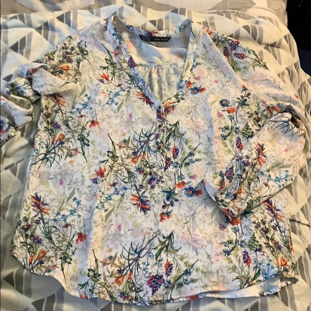 Long sleeve V neck blouse